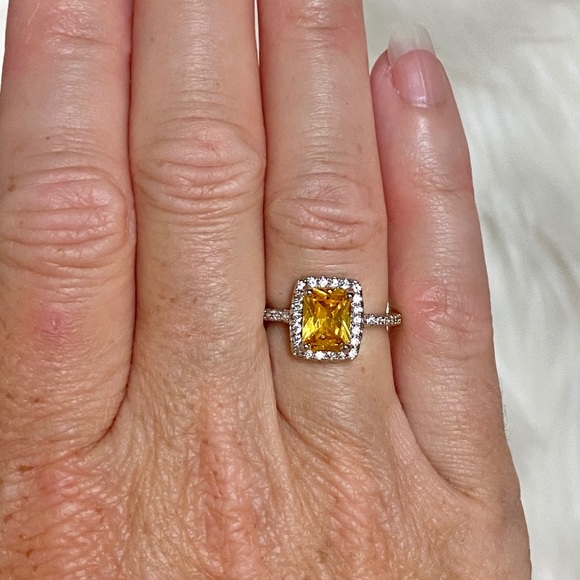 925 Sterling Silver Yellow Canary CZ Halo Ring - Picture 11 of 12